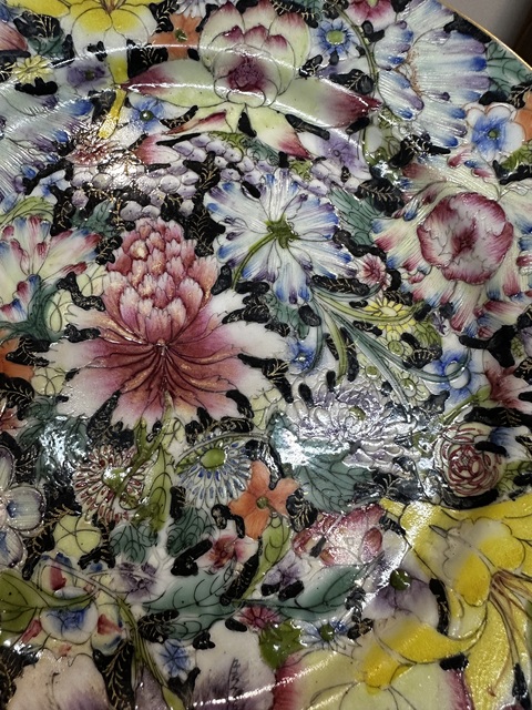 古玩陶瓷民國訂燒款墨地百花粉彩盤拍賣，當前價格3555元