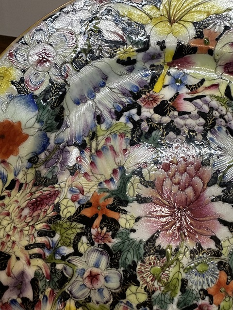 古玩陶瓷民國訂燒款墨地百花粉彩盤拍賣，當前價格3555元