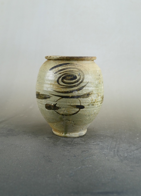 古玩陶瓷精品.元青花螺旋紋罐(館藏級)拍賣,當前價格2888元