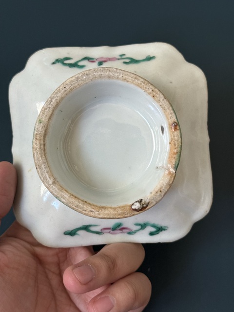 古玩陶瓷清·同治人物故事細路粉彩盤拍賣,當前價格788元