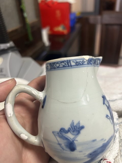 古玩陶瓷清早期鷸蚌相爭漁翁得利青花奶壺拍賣,當前價格299元