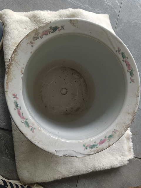 古玩陶瓷567時期 粉彩仕女圖花盆拍賣,當前價格4000元