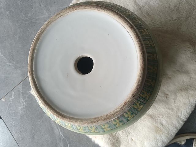 古玩陶瓷567時期 粉彩仕女圖花盆拍賣,當前價格4000元