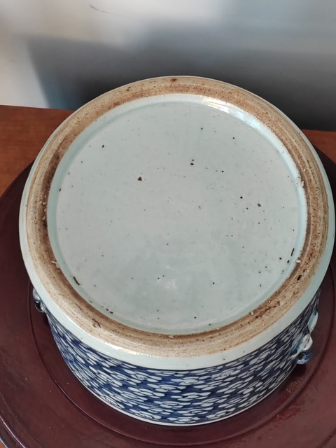 古玩陶瓷清乾隆青花留白冰梅紋四系粥罐拍賣，當前價格1800元