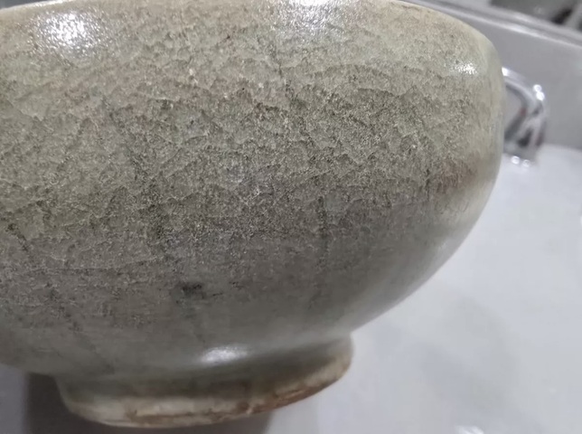 古玩陶瓷元末明初龍泉青瓷刻花茶碗拍賣，當前價格5000元
