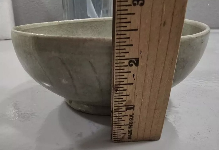 古玩陶瓷元末明初龍泉青瓷刻花茶碗拍賣，當前價格5000元