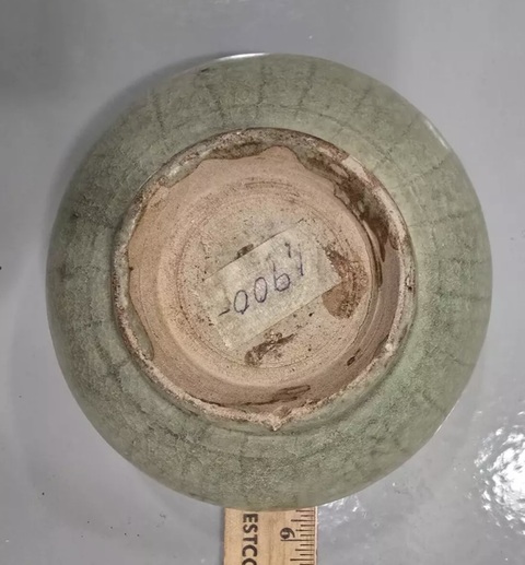 古玩陶瓷元末明初龍泉青瓷刻花茶碗拍賣，當前價格5000元