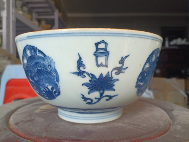 古玩陶瓷清康熙早期青花獅子舞球紋碗拍賣(mài),當(dāng)前價(jià)格693元