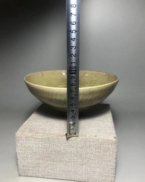 古玩陶瓷宋,珠光青瓷刻花碗拍賣,當(dāng)前價格2000元