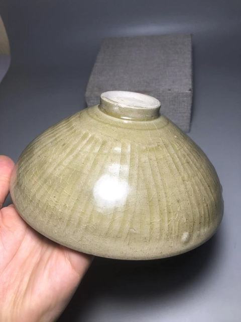 古玩陶瓷宋,珠光青瓷刻花碗拍賣,當(dāng)前價格2000元