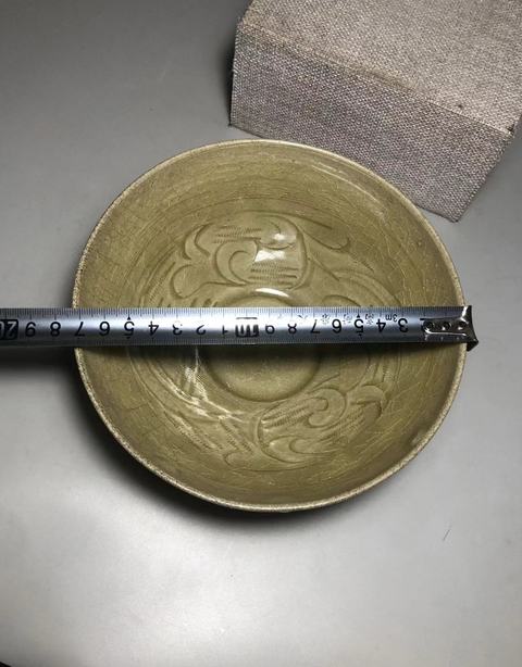 古玩陶瓷宋,珠光青瓷刻花碗拍賣,當(dāng)前價格2000元