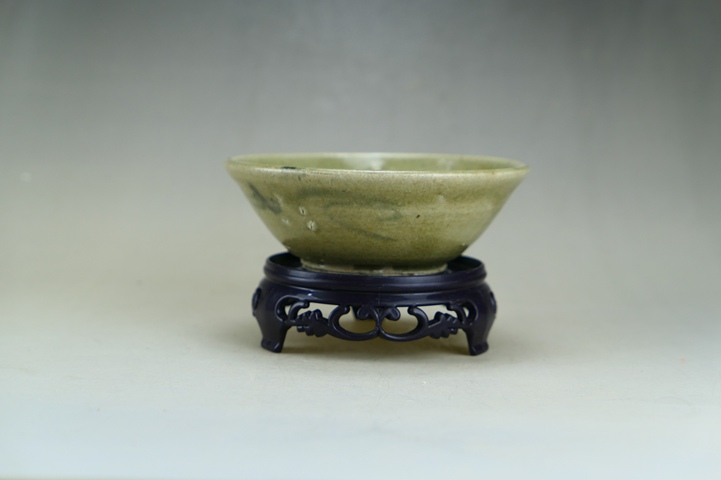 古玩陶瓷稀少:元青花花卉紋茶碗拍賣,當前價格2800元