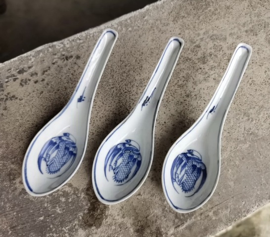 古玩陶瓷晚清團鶴紋青花湯勺3只拍賣，當前價格398元