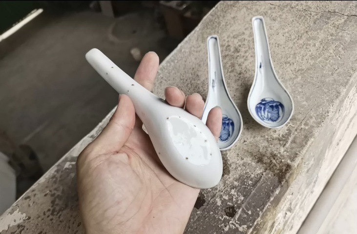 古玩陶瓷晚清團鶴紋青花湯勺3只拍賣，當前價格398元