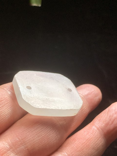 古玩玉器（一口價到底）清代天然翡翠雕“素紋帽正”拍賣，當(dāng)前價格5000元