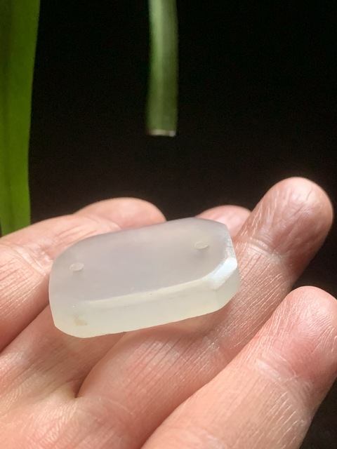 古玩玉器（一口價到底）清代天然翡翠雕“素紋帽正”拍賣，當(dāng)前價格5000元