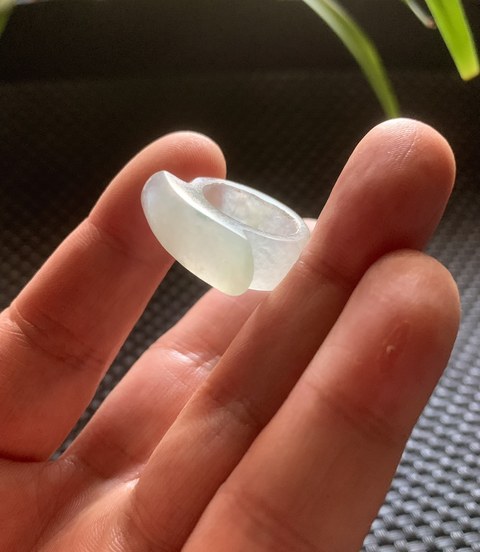 古玩玉器清代翡翠雕“素紋戒指”拍賣，當前價格2500元
