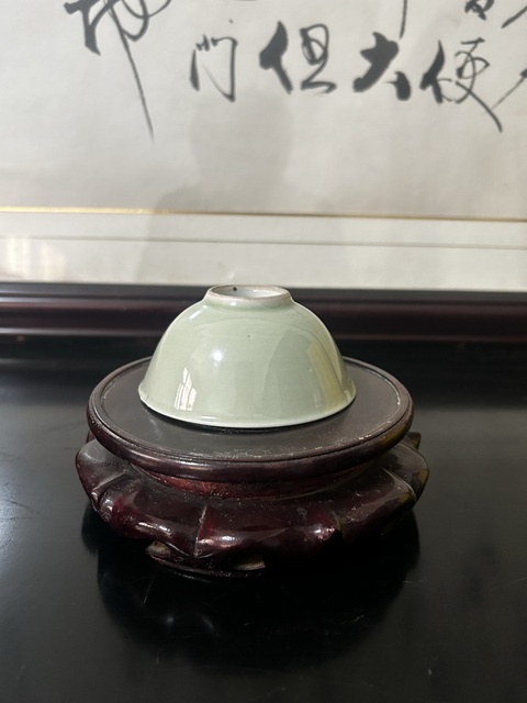 古玩陶瓷民國,素雅冬青釉茶園拍賣,當前價格150元
