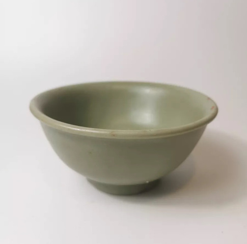 古玩陶瓷元·龍泉青瓷撇口碗拍賣,當(dāng)前價(jià)格8000元