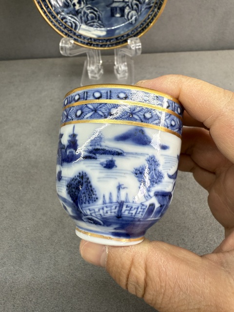 古玩陶瓷樓臺亭閣山水紋青花盤杯拍賣，當前價格1800元