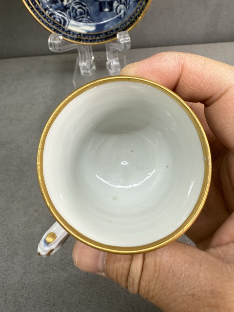古玩陶瓷樓臺亭閣山水紋青花盤杯拍賣，當前價格1800元