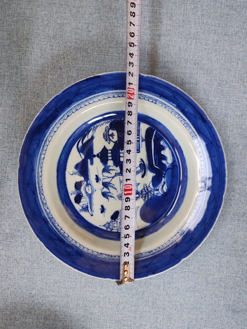 古玩陶瓷清中期青花山水樓閣盤拍賣,當前價格1080元