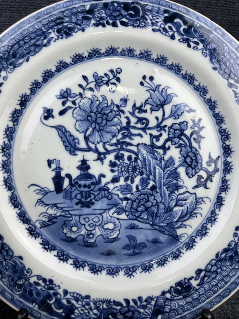 古玩陶瓷青花洞石牡丹花卉紋盤拍賣，當(dāng)前價格1680元