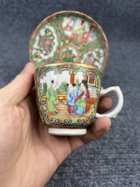 古玩陶瓷廣彩開窗人物花鳥紋杯碟套拍賣,當前價格888元