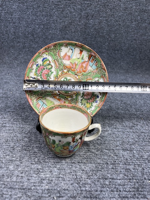 古玩陶瓷廣彩開窗人物花鳥紋杯碟套拍賣,當前價格888元