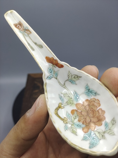 古玩陶瓷清同治?細(xì)路粉彩一品富貴瓜棱湯勺拍賣(mài),當(dāng)前價(jià)格680元