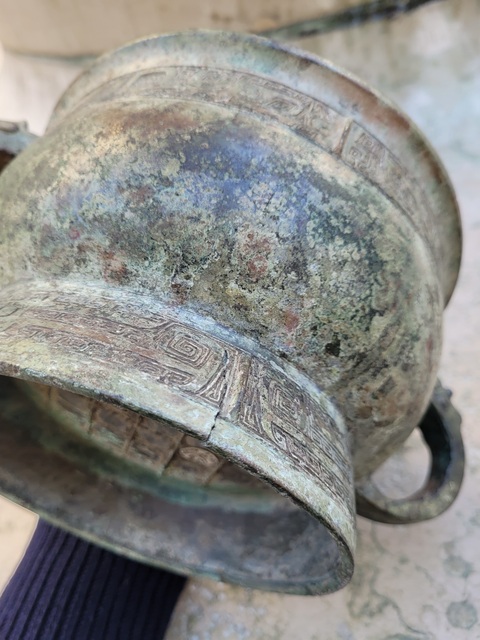 古玩銅器夔紋青銅簋真品鑒賞圖