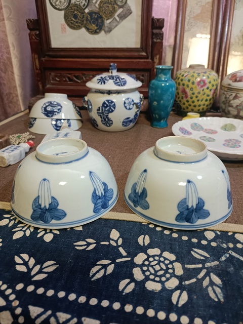 古玩陶瓷光緒青花百財紋茶碗拍賣，當前價格2888元