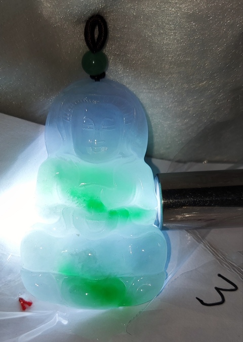 古玩玉器天然翡翠觀音題材掛件拍賣,當前價格1288元