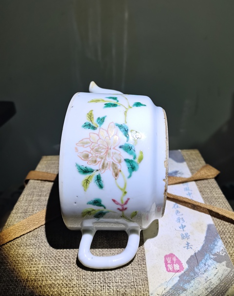 古玩陶瓷晚清粉彩花卉紋壺拍賣,當前價格2600元