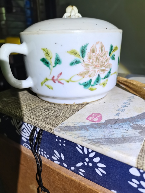 古玩陶瓷晚清粉彩花卉紋壺拍賣,當前價格2600元