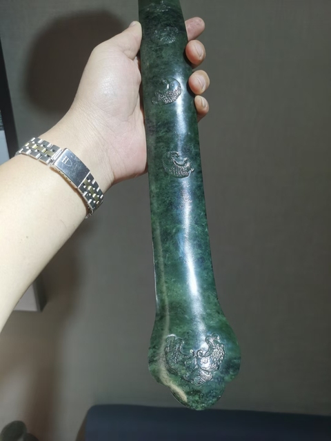 古玩玉器和田碧玉如意拍賣，當前價格50000元