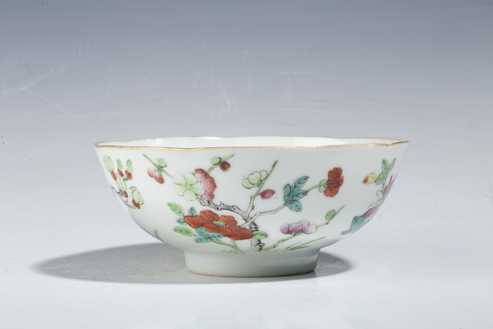 古玩陶瓷清道光·粉彩四季花卉紋花口碗拍賣，當前價格1880元