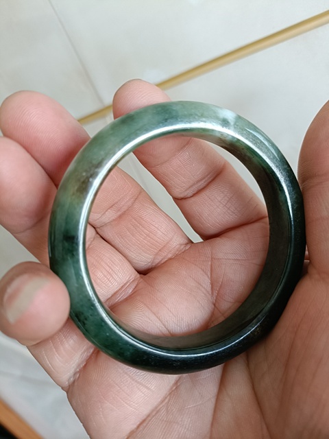 古玩玉器精品天然翡翠手鐲圈口 54.6 mm總重50.036g拍賣,當(dāng)前價(jià)格598元