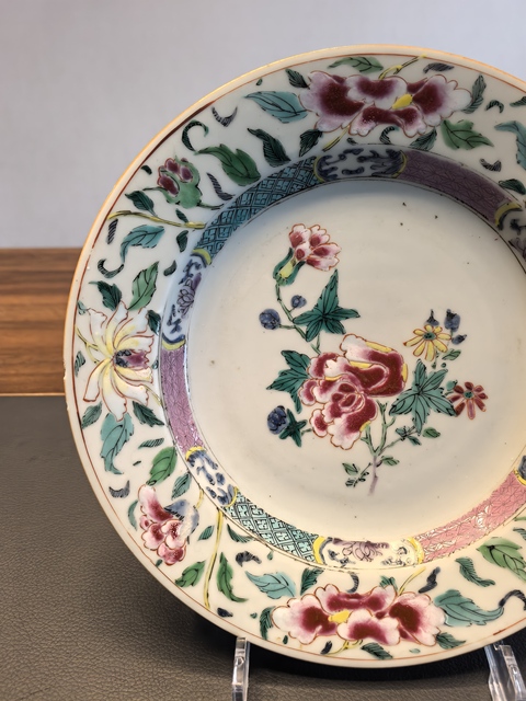 古玩陶瓷雍正粉彩花卉紋折沿盤拍賣,當(dāng)前價(jià)格2350元