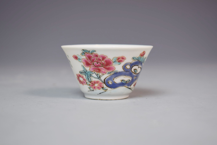 域鉴古玩】清雍正粉彩花鸟纹杯拍卖价格/图片/值多少钱