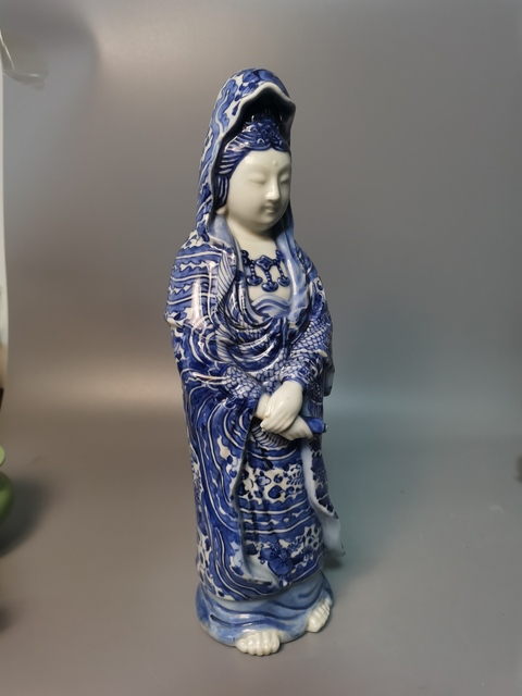 古玩陶瓷民國解放初青花觀音造像拍賣，當(dāng)前價格2660元