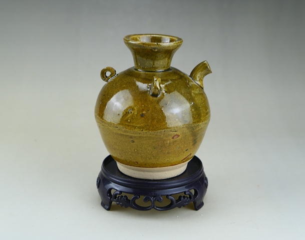 古玩陶瓷民國?三系執壺拍賣，當前價格766元