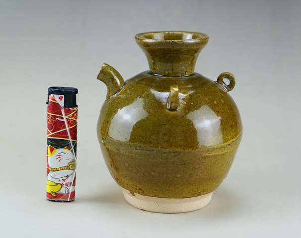 古玩陶瓷民國?三系執壺拍賣，當前價格766元