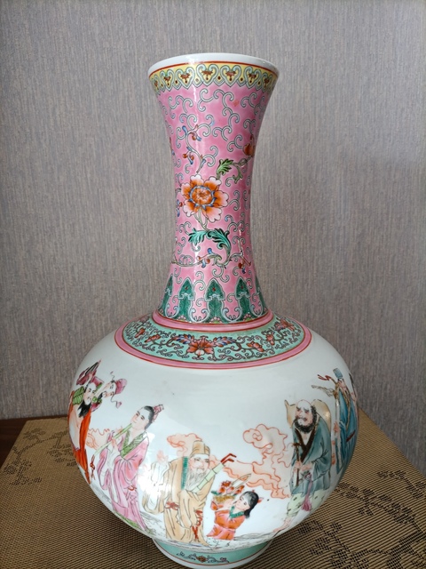 古玩陶瓷八仙圖粉彩瓶拍賣，當(dāng)前價格2580元