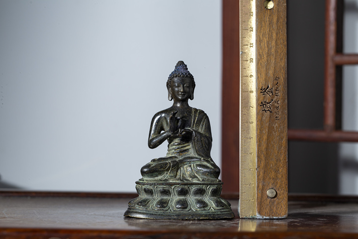 古玩銅器清晚·銅釋迦牟尼說法像拍賣，當前價格22000元