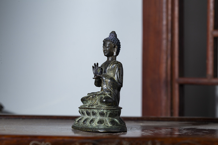 古玩銅器清晚·銅釋迦牟尼說法像拍賣，當前價格22000元