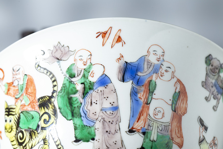 古玩陶瓷清末民初·五彩十八羅漢紋碗拍賣，當前價格708元