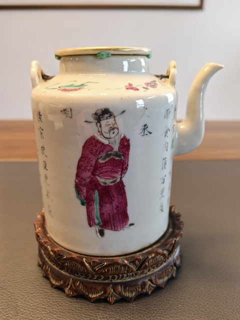 古玩陶瓷同治粉彩無雙譜人物茶壺拍賣，當前價格3500元