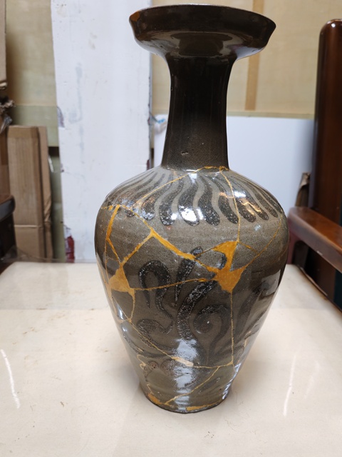 古玩陶瓷明代青花盤口瓶拍賣,當前價格5850元