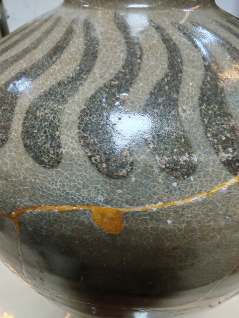 古玩陶瓷明代青花盤口瓶拍賣,當前價格5850元